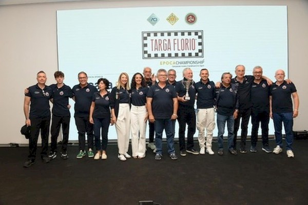 /assets/gare-grandi-eventi/2024-targa-florio-classica/premiazione-gruppo-2.jpeg